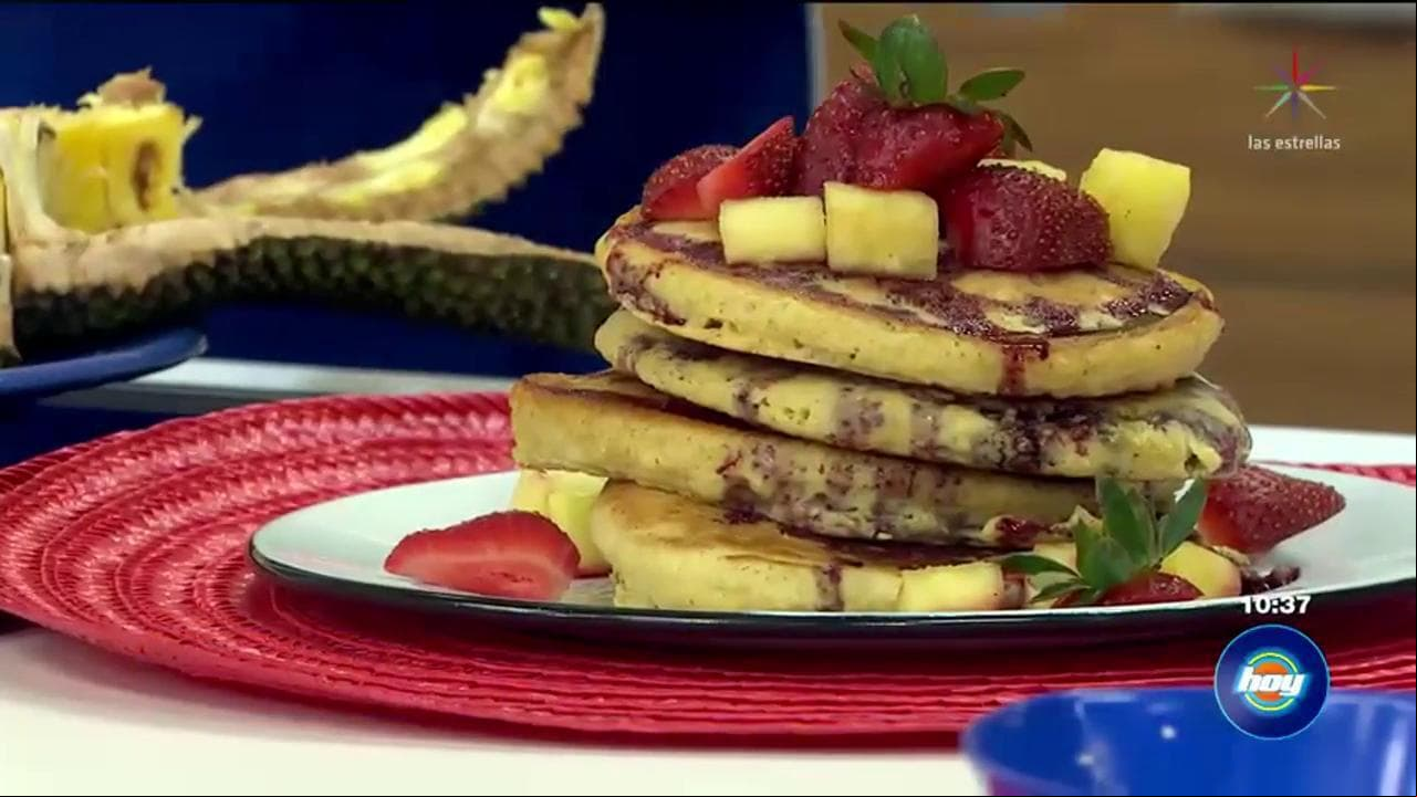 Yogurt de yaca especial y Hot cakes de avena