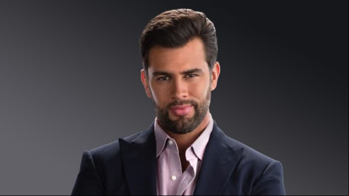 Christian de la campa es Juan en Vino el amor