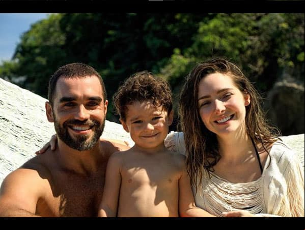Y es que desea disfrutar al máximo a su hijo Diego, a quien procreó con Marcus Ornellas, con quien se comprometió el año pasado. Recientemente, la familia Ornellas Díaz se mudó a Puerto Vallarta, ciudad natal de Ariadne.
