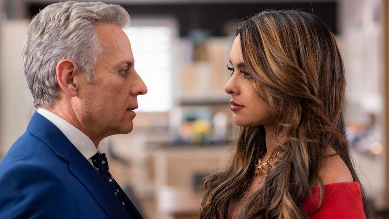 Alexis Ayala responde contundente a los rumores de romance con Scarlet Gruber