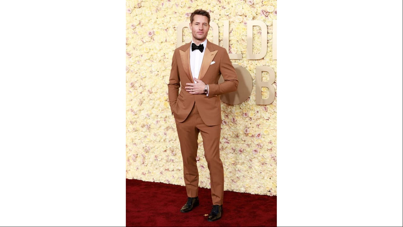 Justin Hartley en la alfombra roja de los Golden Globes 2024.