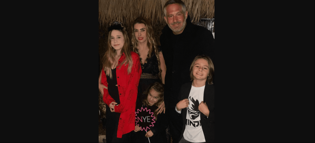 “Arath es mucho de ayudarme con los niños. El otro día uno estuvo muy enfermo y se quedó toda la noche a cuidarlo. Es muy buen papá”, detalló, según relató Univision en 2020.