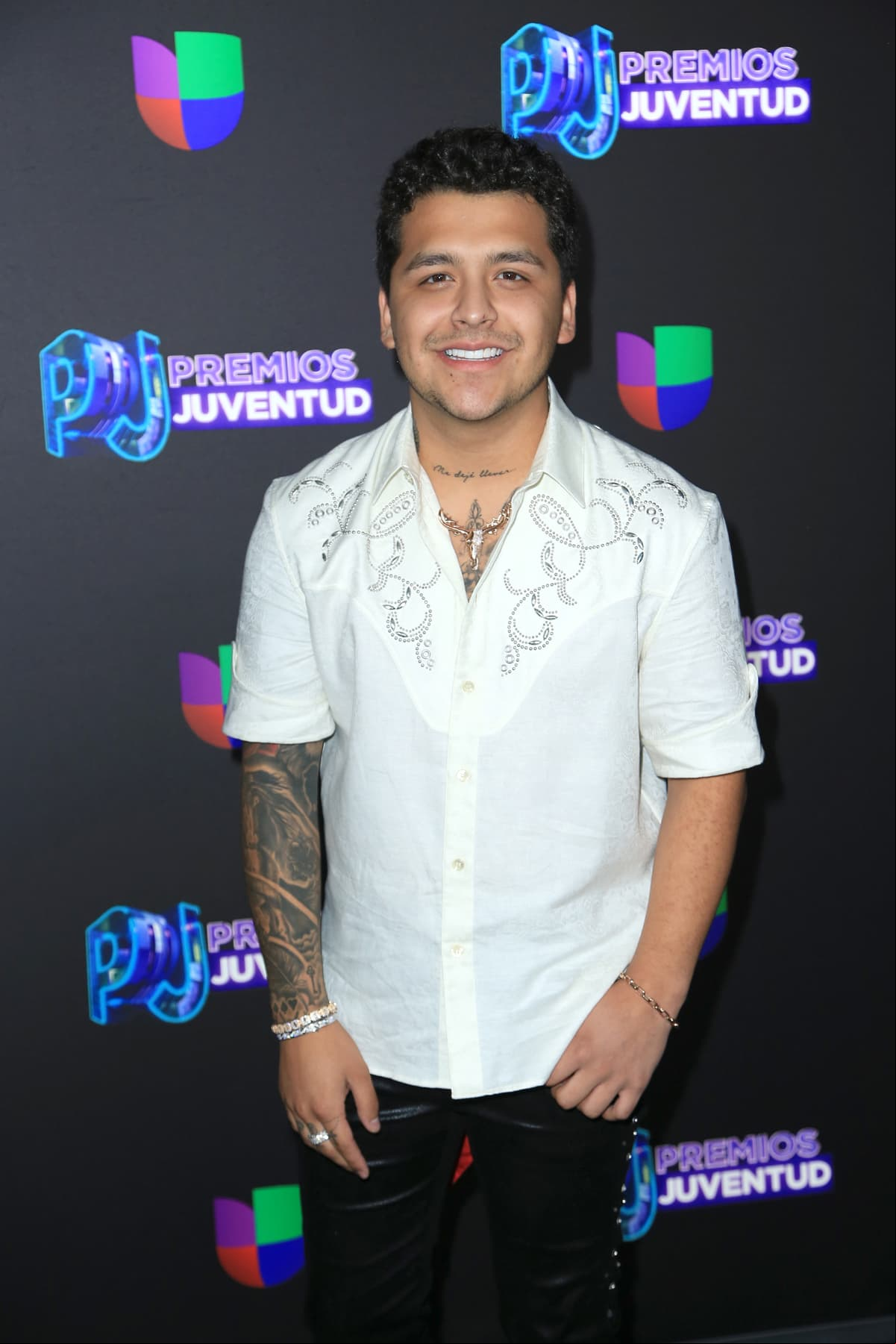 Christian Nodal, junto a Ángela Aguilar y Pipe Bueno, realizarán un homenaje a la música mexicana en la premiación.