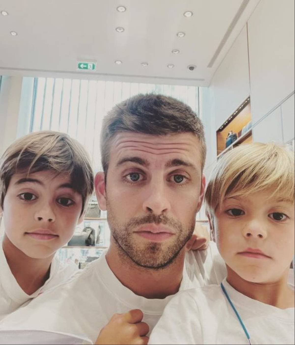 Piqué y sus hijos, Milan y Sasha