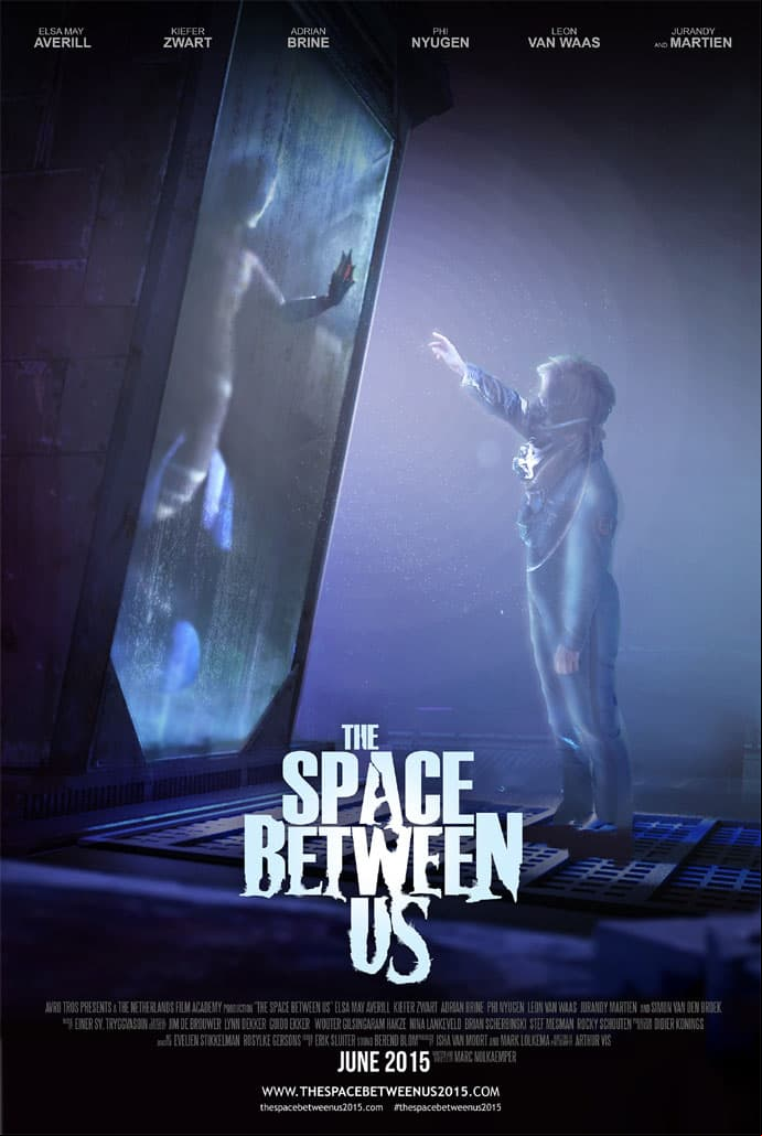 The Space Between Us póster
