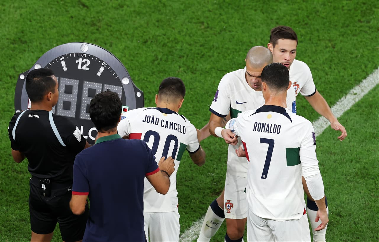 Marruecos derrotó 1-0 a Portugal con gol de Youssef En-Nesyri en el Estadio Al Thumama para convertirse en la primera selección africana en Semifinales en una Copa del Mundo.