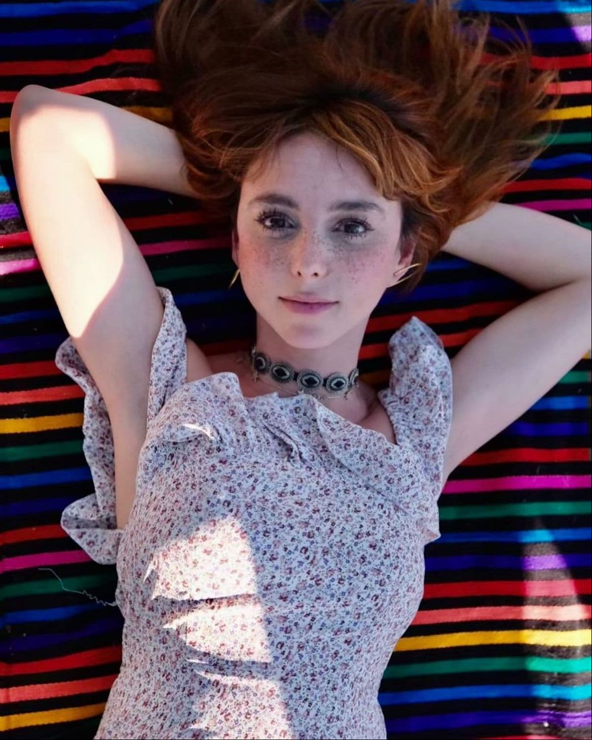 Desde que Natalia Téllez anunció que estaba esperando a su primer bebé, no ha dejado de sorprender a sus millones de seguidores al presumir su pancita de embarazo y, por supuesto, los increíbles looks de maternidad que lude en sus fotografías.