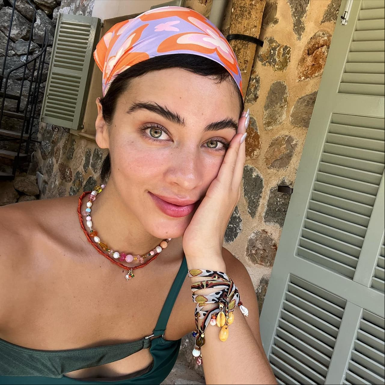 ¿Esmeralda Pimentel presentó a su nuevo novio con romántica foto?