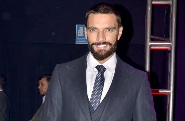 ¡Julián Gil es castigado por no reunirse con su hijo Matías!