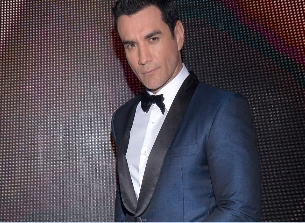 David Zepeda enseña su 'paquete' y...¡desilusiona a fans!