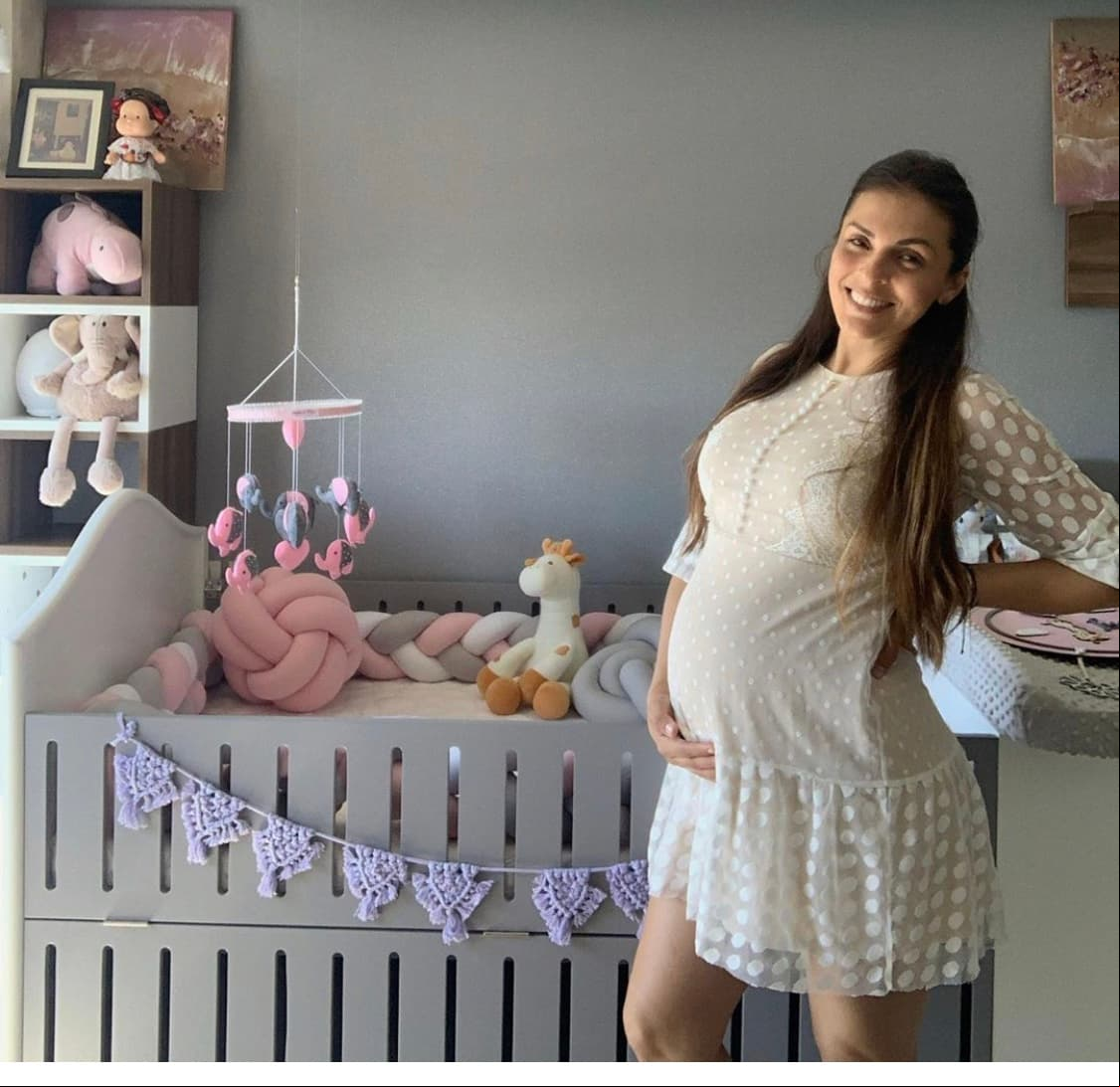Alejandra Rivera, ‘La Jarocha’, comparte tierna foto junto a su pequeña de tres semanas