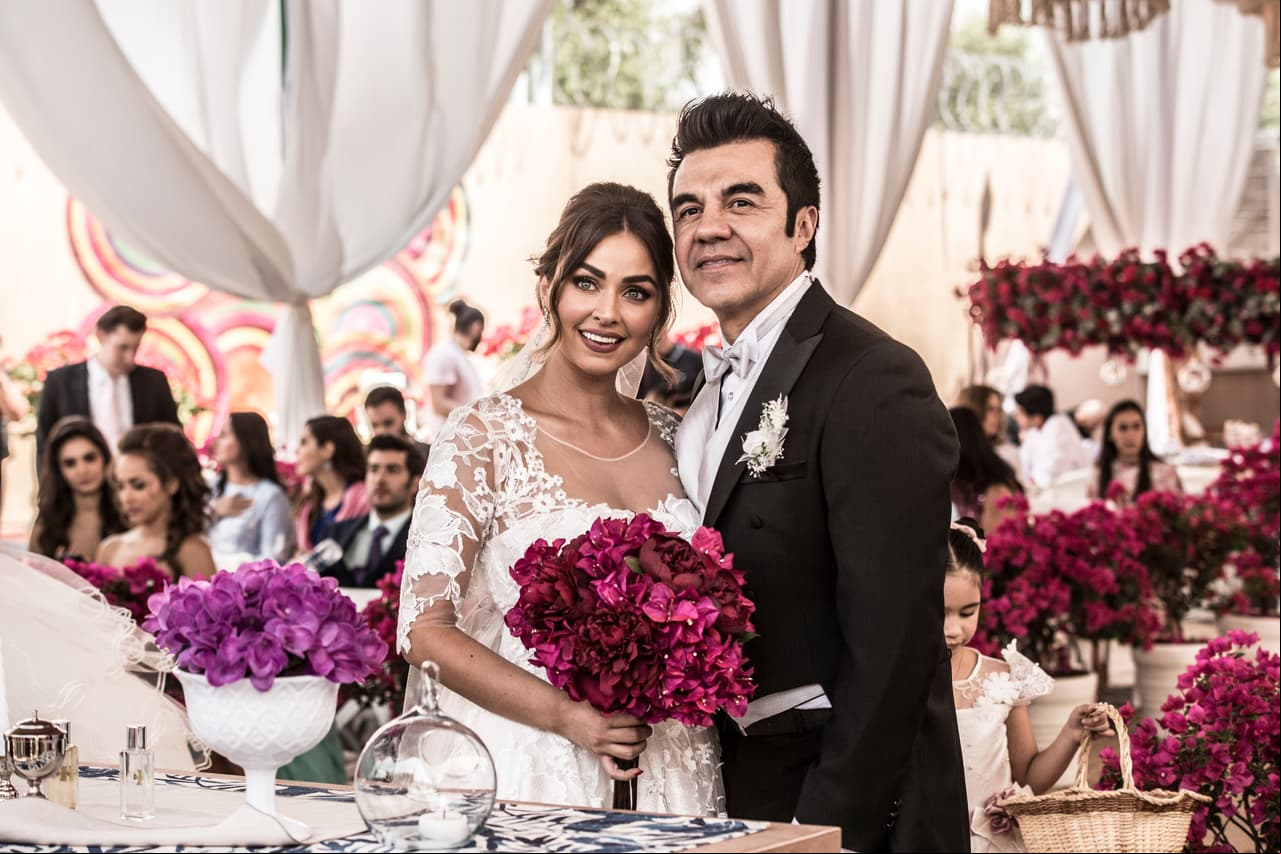 ¿Quieres saber lo que pasó en la boda de Ricardo y Toño en el gran final de 'Como tú no hay 2'? Checa estas imágenes.