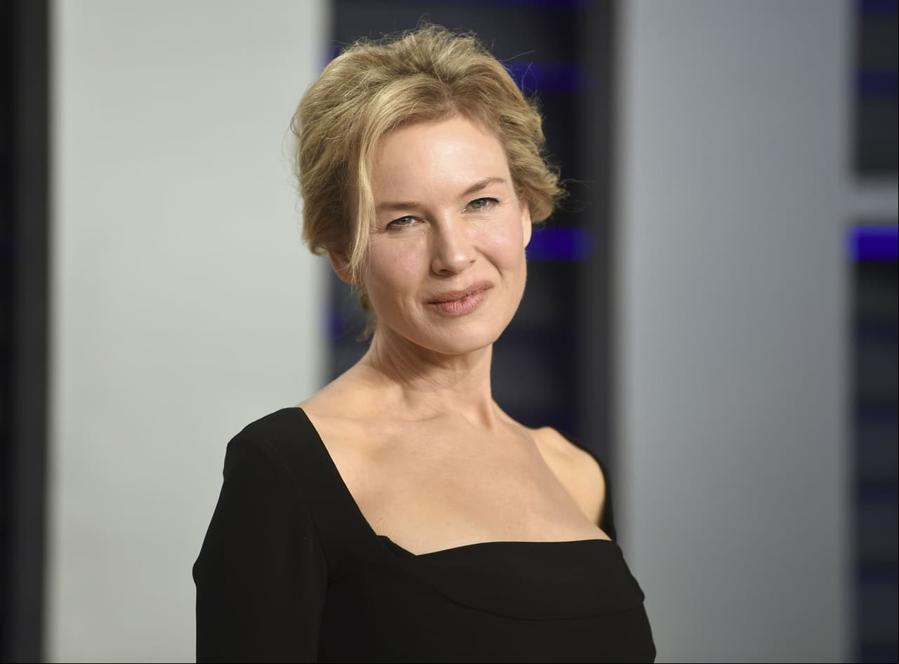 Renée Zellweger. La protagonista de la trilogía ‘El Diario de Bridget Jones’ ha sido criticada por los procedimientos estéticos a los que se ha sometido.