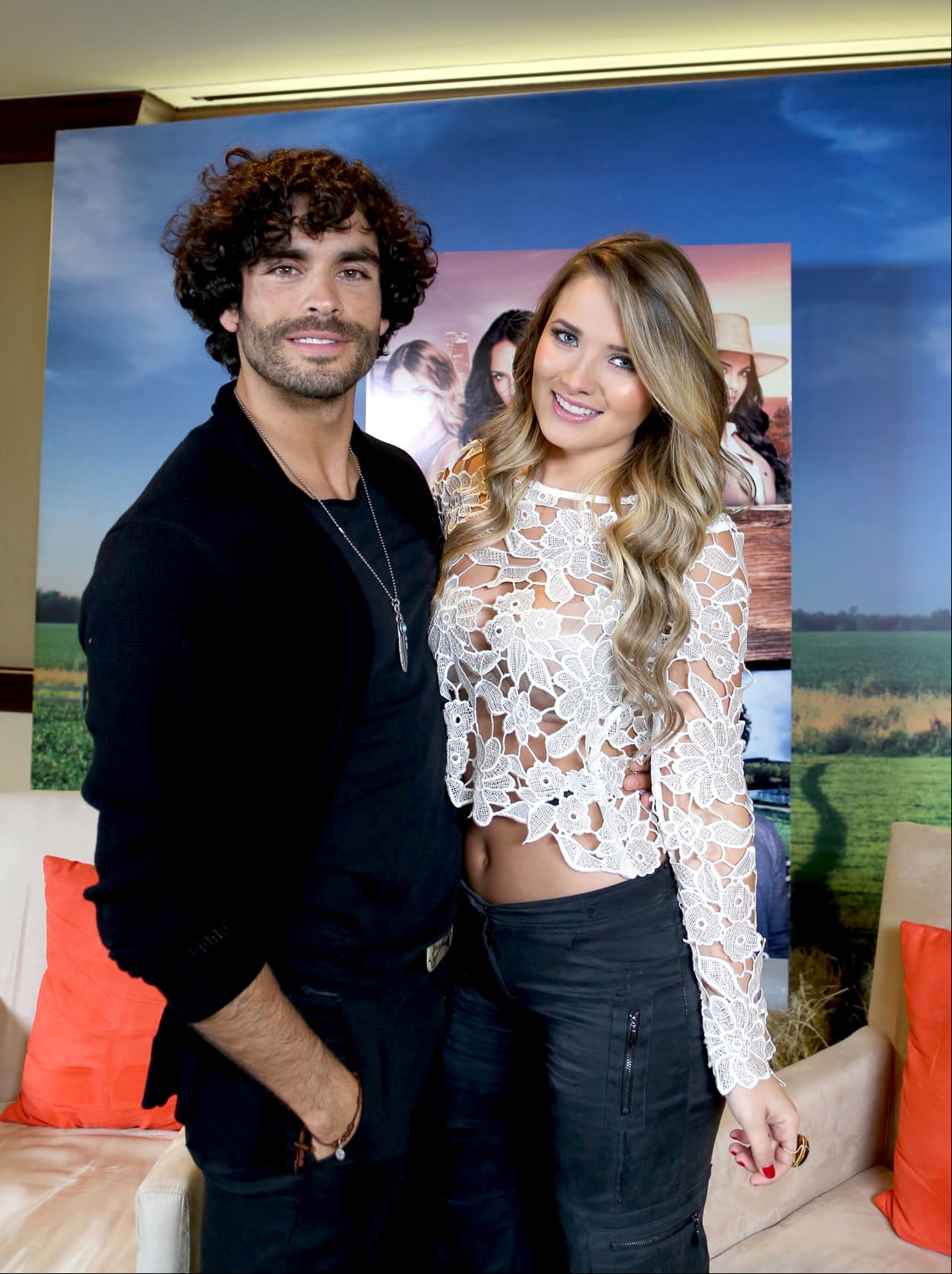 Gonzalo trabajó una vez más junto a Aracely Arámbula en la telenovela ‘Los miserables’ e interpretó a ‘Flavio Rey Gallardo’ en ‘Tierra de reyes’ en 2014. “Me identifico (con mi personaje) en la parte campirana, rancho, caballos; yo soy de México y me crié con ranchos, pero no me identifico en la parte de que ‘Flavio’ es muy calculador y más frío, no es tanto corazón como sus hermanos”, dijo en entrevista Latin Times.
