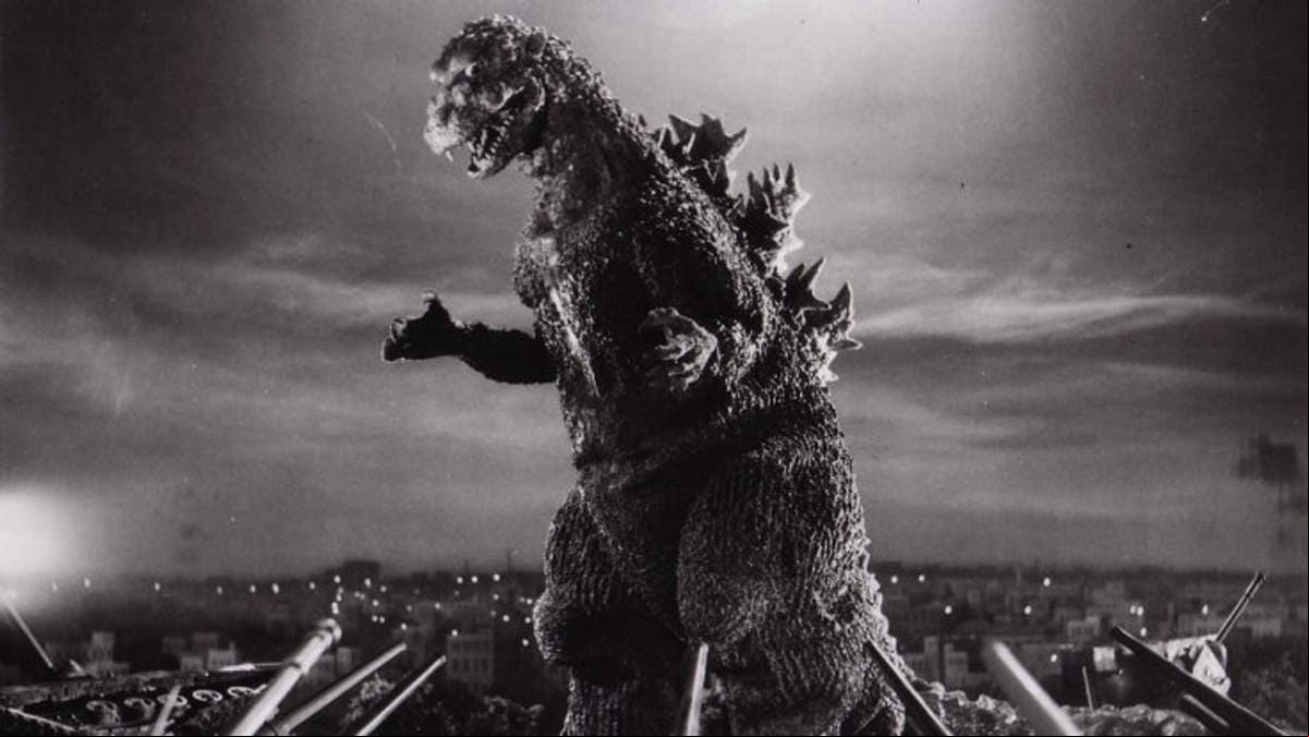 Hajime Isayama, creador de Attack on Titan, ha itido que el cine de kaijus como Godzilla fue de las principales referencias para su obra.