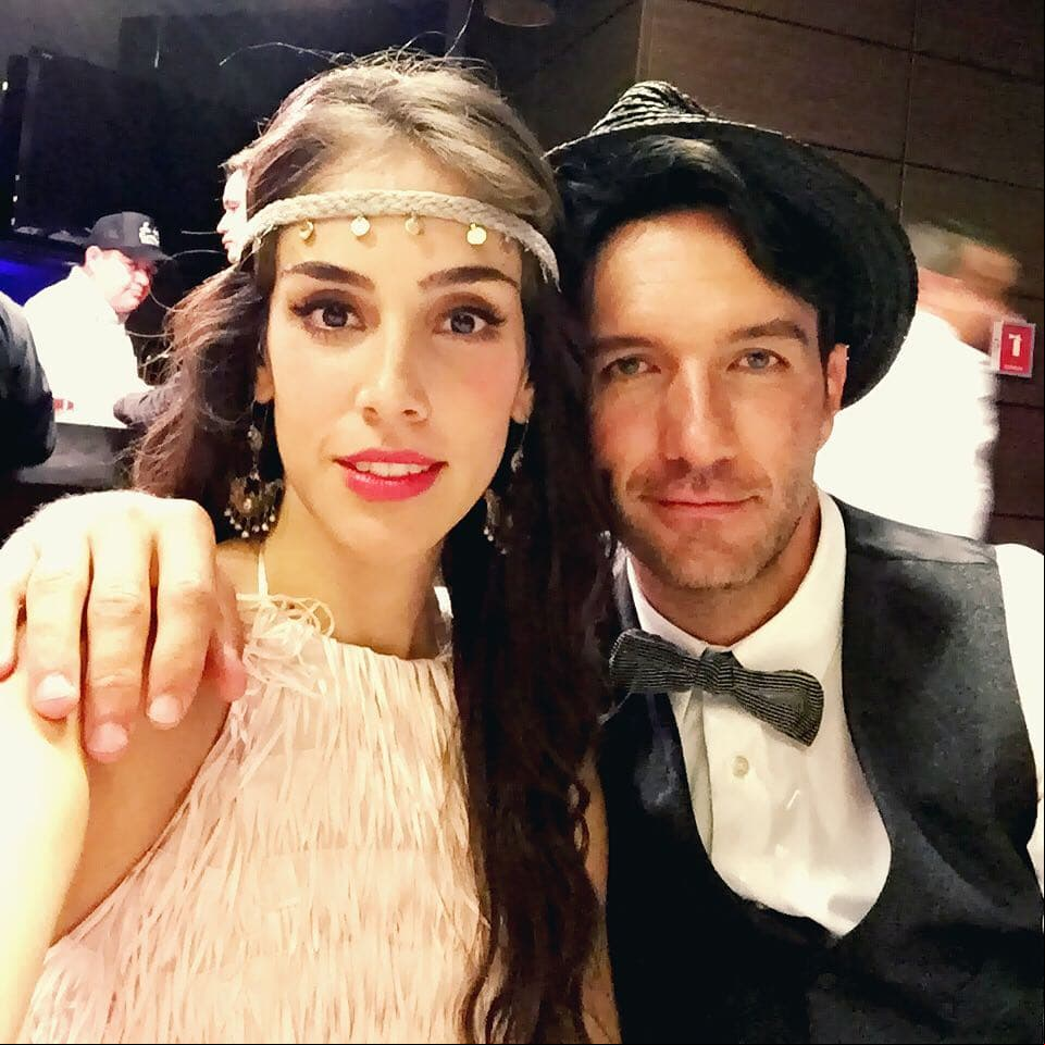 “Espectacular en todos los sentidos”, de Lozanne respecto a su percepción de Sandra. La relación de ambos les da el espacio a divertirse juntos y tener un crecimiento profesional.