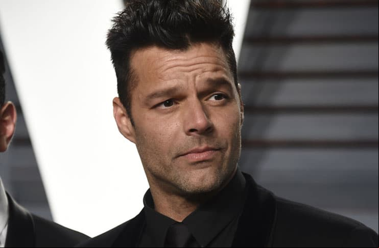 Ricky Martin reacciona contra los que no respetan la cuarentena: “te tengo que ver como criminal”