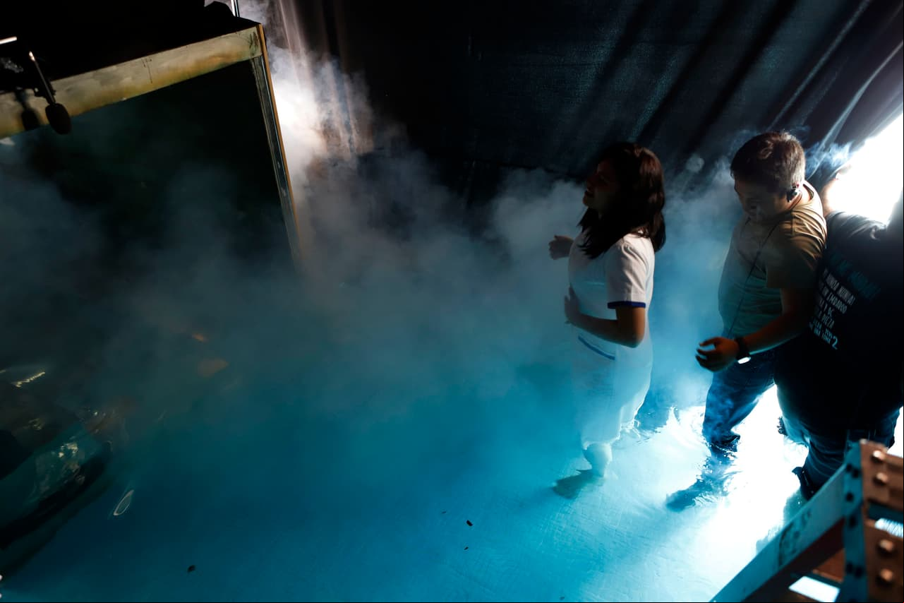 Mientras que las escenas en el interior de la cisterna fueron dirigidas por Carlos Jaramillo y el director de fotografía Tito Reynoso.