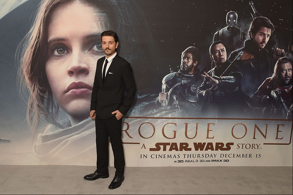 Ambos actores siguen enfocados en sus respectivas carreras. Tras la separación, Diego Luna ha emocionado al público con su trabajo en el cine de como en ‘Rogue One: Una historia de Star Wars’ (2016), ‘Berlin, I Love You’ (2019) y recientemente trabajó para la plataforma Netflix en ‘Narcos; México’ en la que dio vida al capo ‘Miguel Ángel Félix Gallardo’.