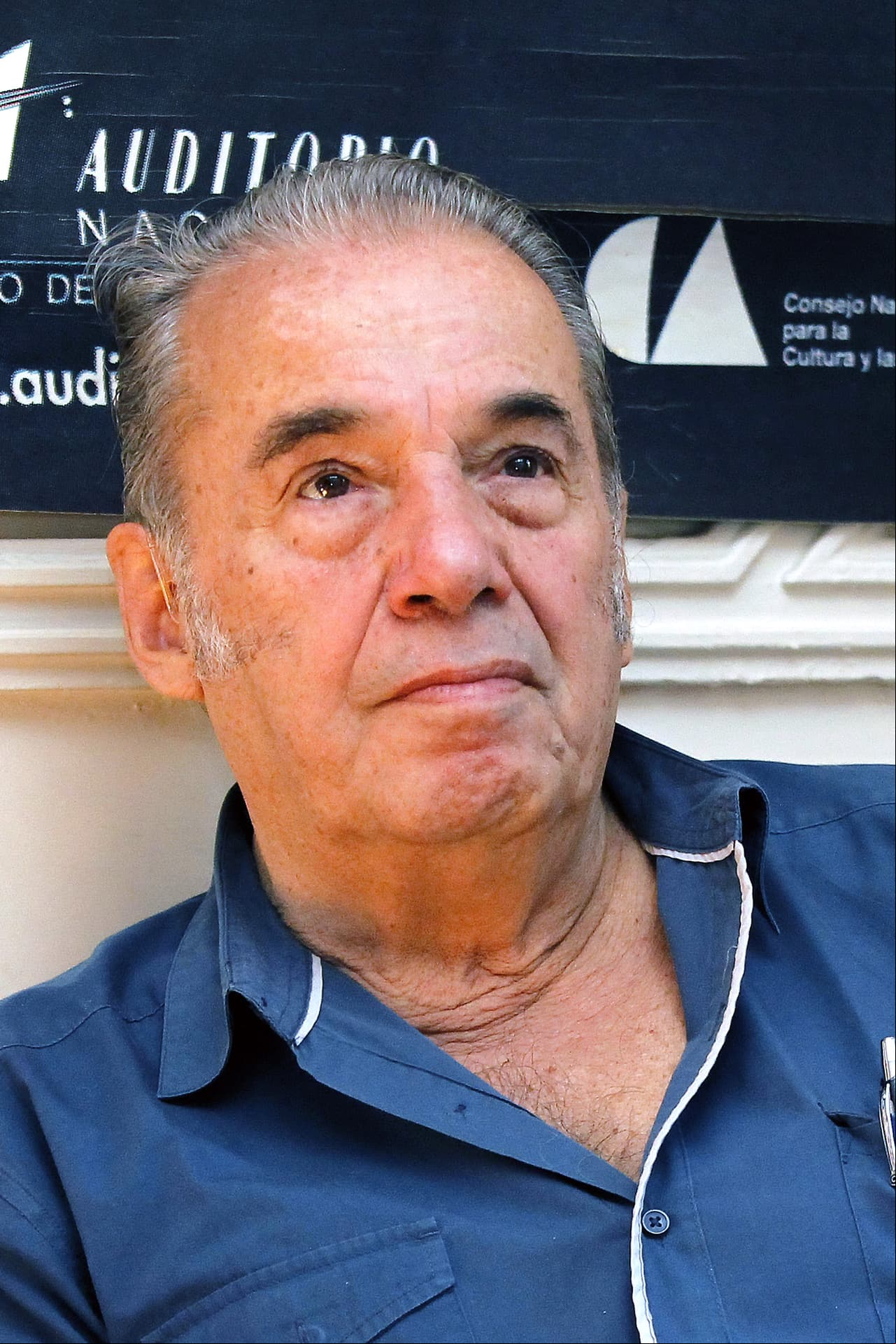 El cantautor Oscar Chávez murió a los 85 años de edad por coronavirus. La noticia de su muerte fue confirmada por la Secretaría de Cultura de la Ciudad de México el 30 de abril de 2020.