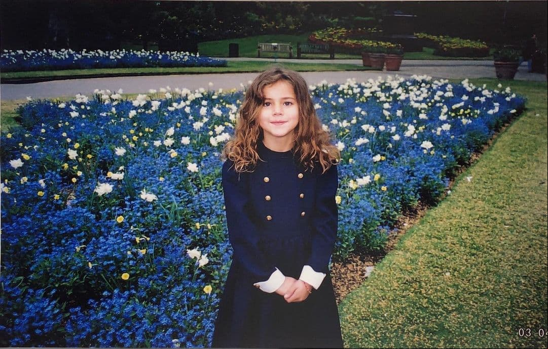 Tessa Ia González Norvind nació el 3 de abril de 1995 en la Ciudad de México.