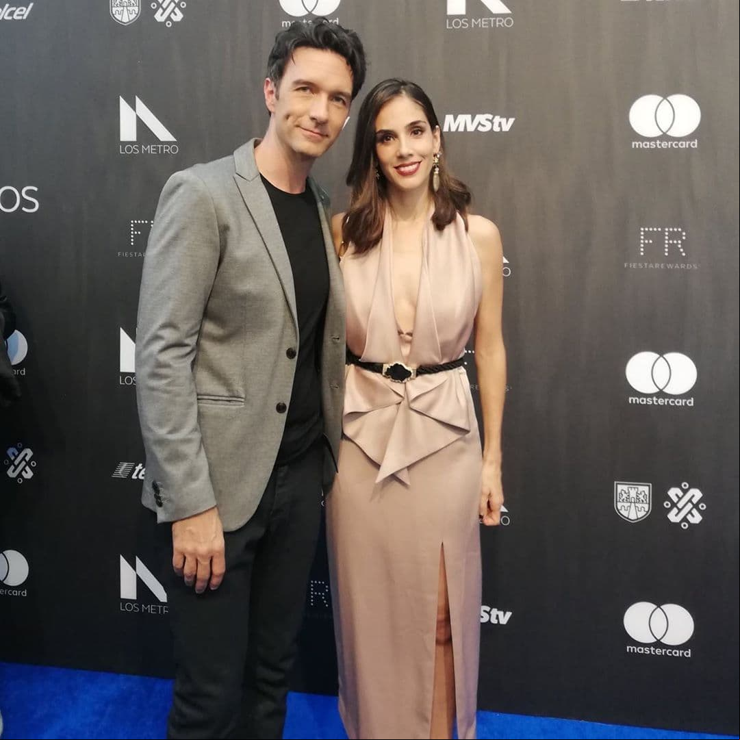 De Lozanne y Echeverría se respaldan en sus proyectos, como ahora Leonardo está en teatro musical con 'Jesucristo Superestrella' en medio de un gran éxito y Sandra está por presentar 'La Usurpadora' para la pantalla chica. Son sin duda una de las parejas más estables del espectáculo mexicano.