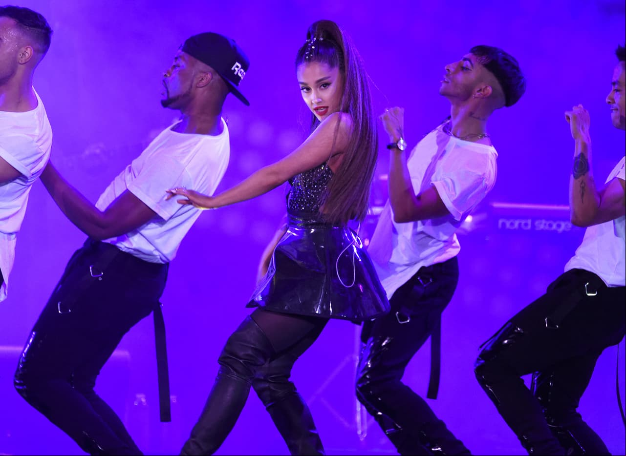 Ariana Grande publica emotivo video de su infancia en Instagram