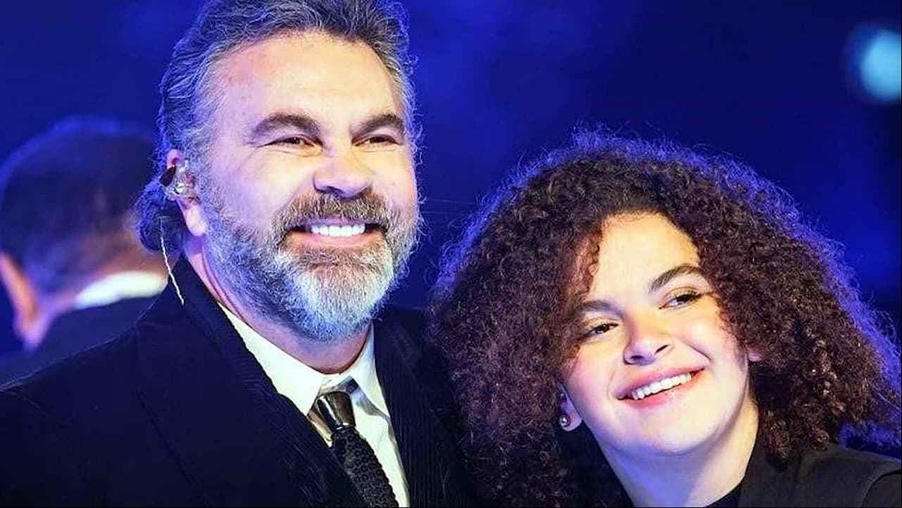 Mijares confiesa cómo lo consoló su hija Lucerito cuando lloró en pleno concierto