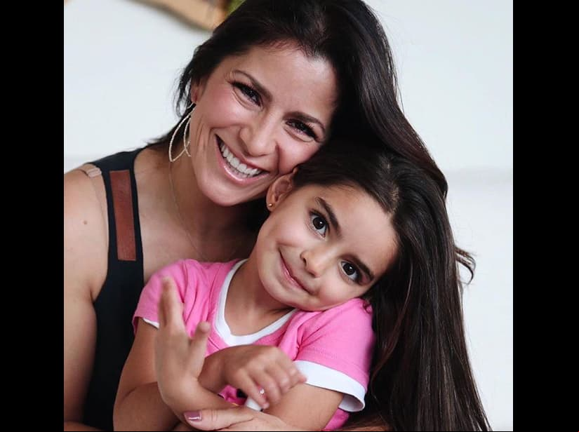 Alessandra Rosaldo disfruta al máximo su etapa como madre