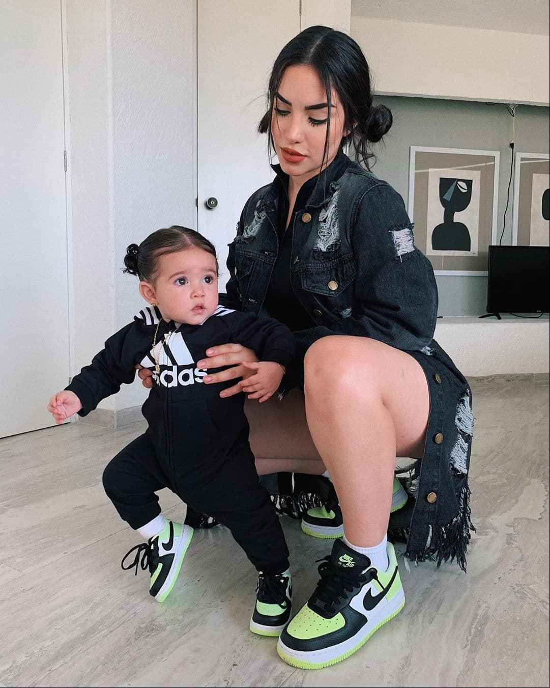 Tras guardar silencio por la polémica, Kimberly Loaiza finalmente habló el pasado 8 de mayo a través de su canal de Youtube, en el que compartió que ha sido muy difícil afrontar la separación y que gracias a ello hubo personas que inventaron problemas y mentiras de su relación.