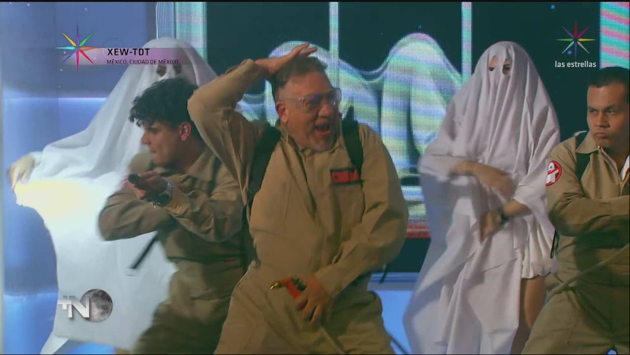 Carlos Trejo se ríe de sí mismo convirtiéndose en “Ghostbuster”