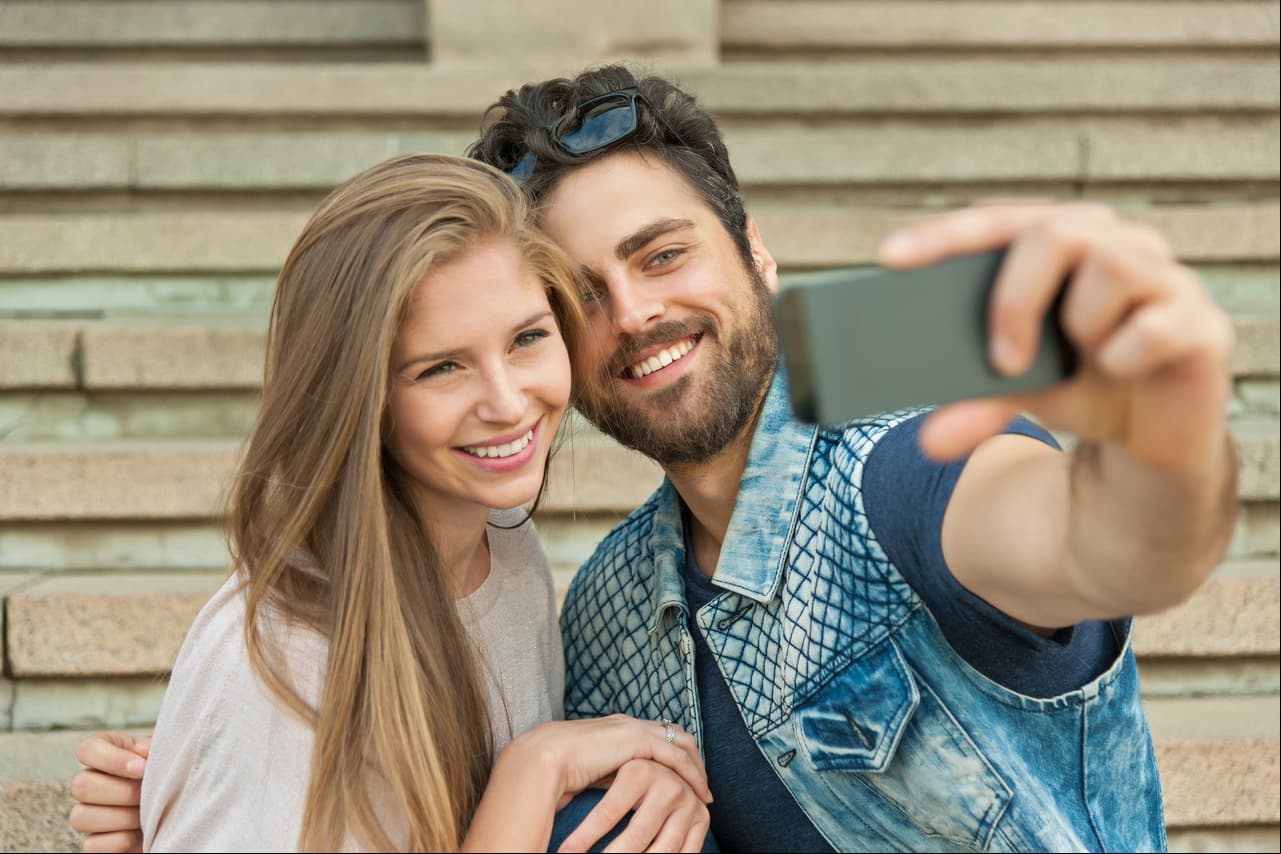 ¿Presumes tu relación en Facebook? Descubre por qué no deberías hacerlo