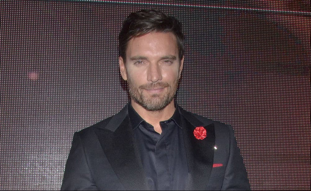 Julián Gil celebra la graduación de su hijo