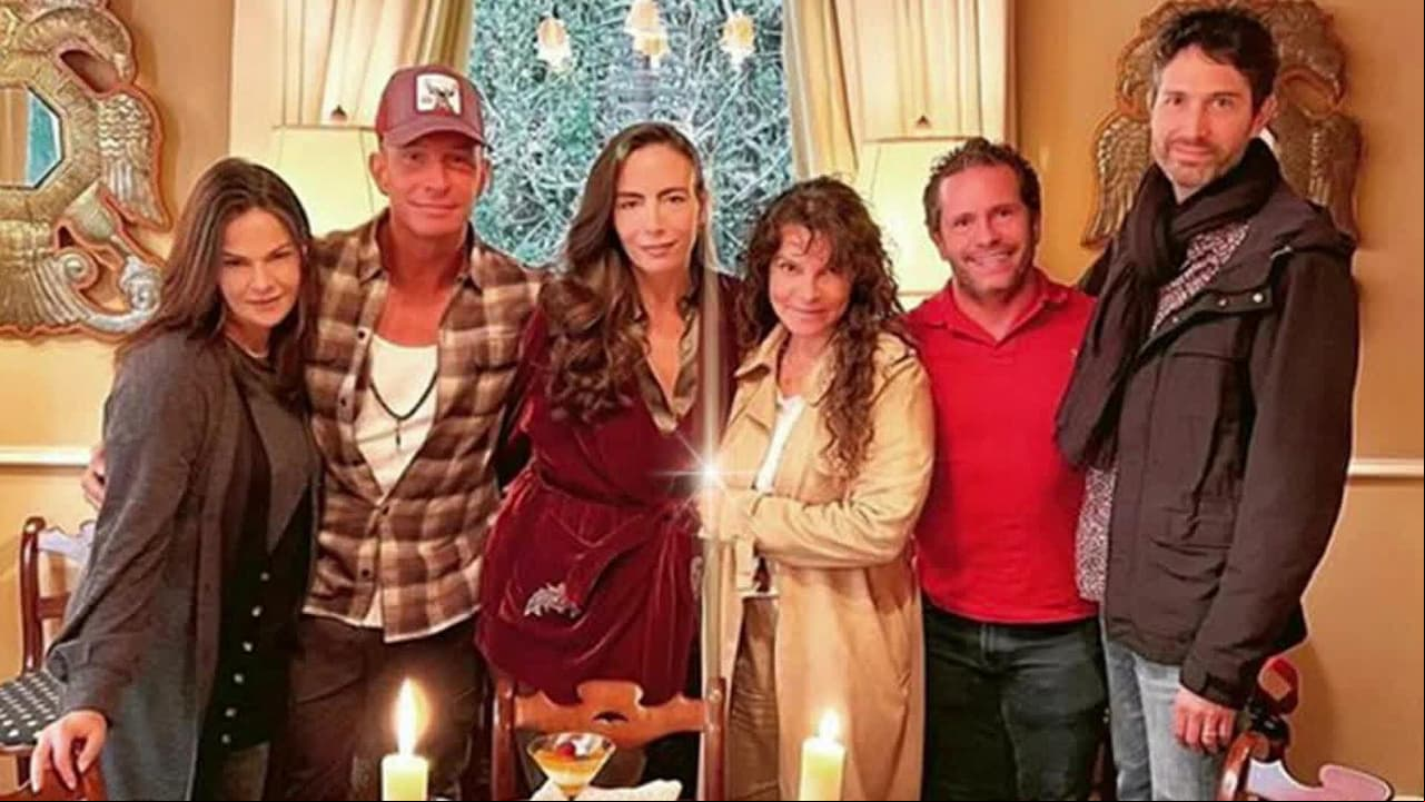 Timbiriche desata nostalgia con sorpresivo reencuentro de sus integrantes