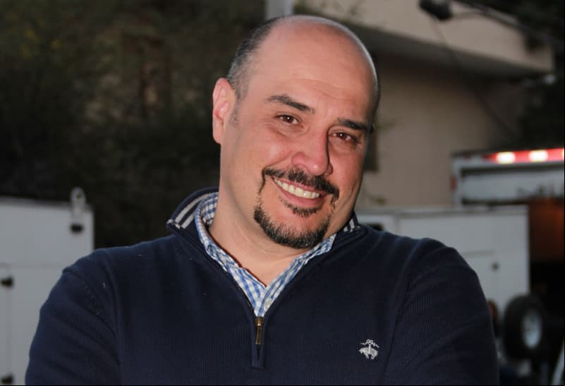 ENTREVISTA: Roberto Miquel le da dinero a su hijo en lugar de cariño