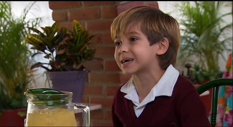 Tadeo realizó varios capítulos en 'La Rosa de Guadalupe', como: 'Subasto mi virginidad' y 'El unicornio'.