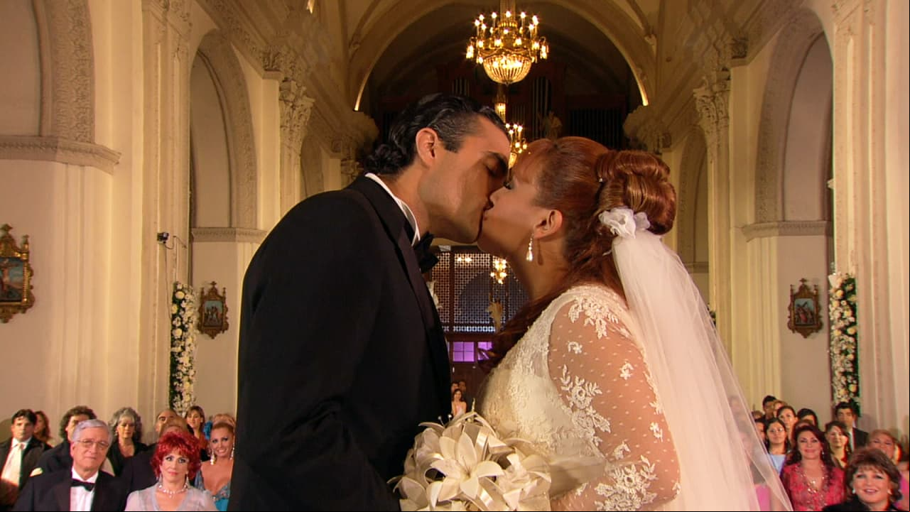 Leticia y Fernando se casan en 'La fea más bella'.