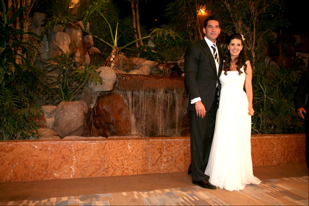 En marzo de 2009 contrajo nupcias con Mayrín Villanueva, con quien procreó a su pequeña Julia y formó una hermosa familia junto a los hijos que la actriz tuvo con Jorge Poza y los gemelos que él tuvo con Itatí Cantoral.