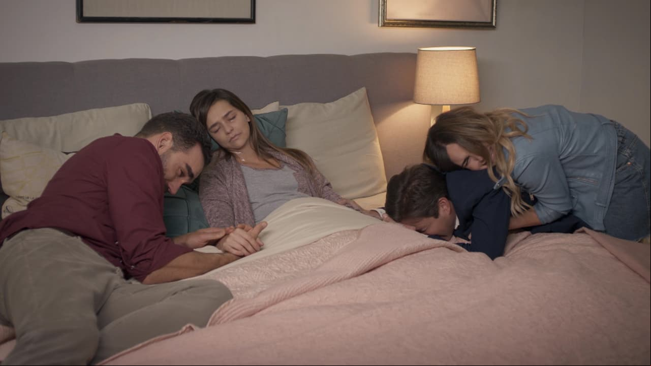 Todos sufren desconsolados al ver fallecer a 'Paulina', ¿qué pasará? Velo en el gran final de 'Mujer de Nadie' a las 9:30 p.m.
