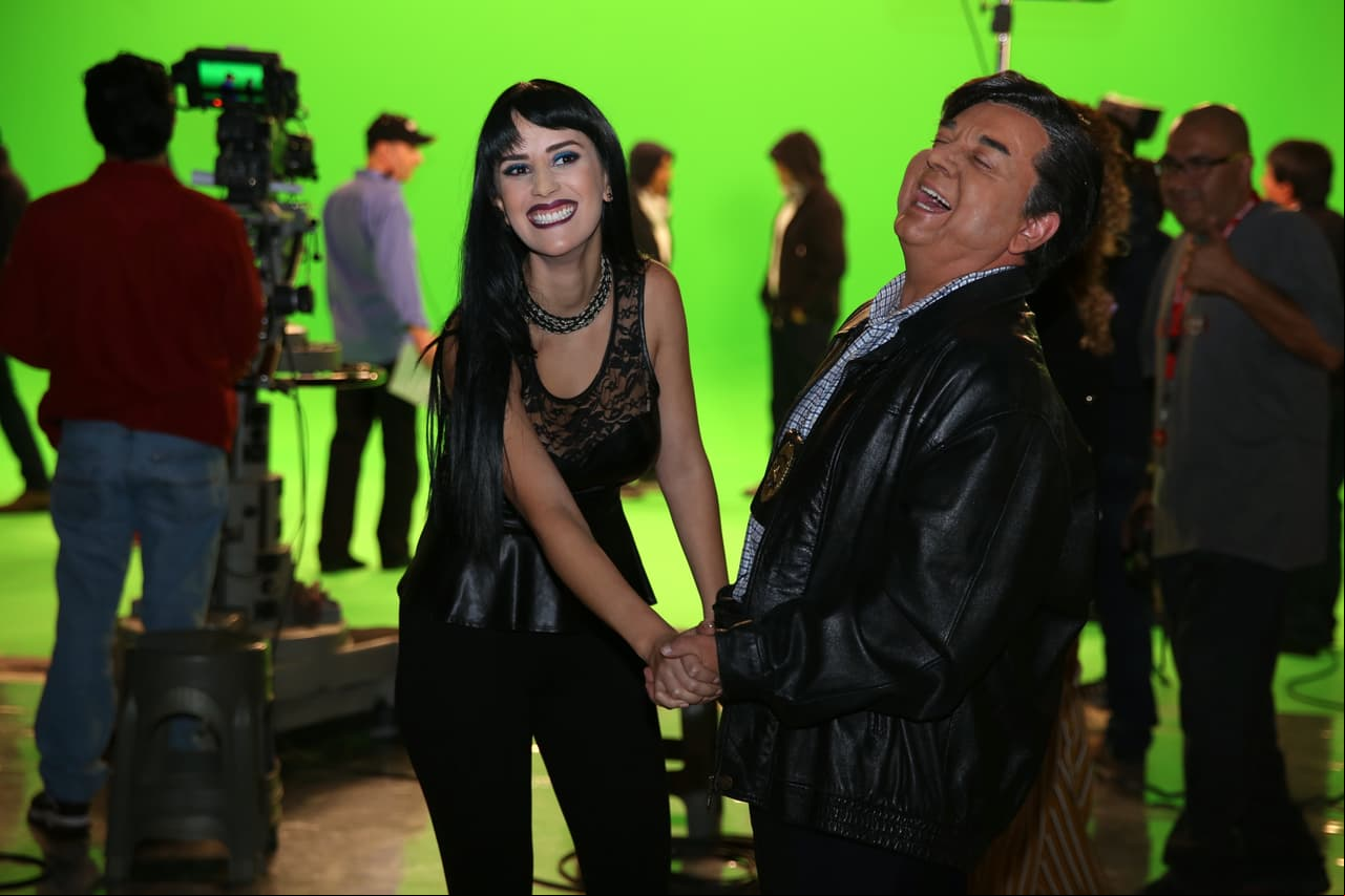 Tamara y Pierre la pasan bien entre grabaciones de sus escenas.