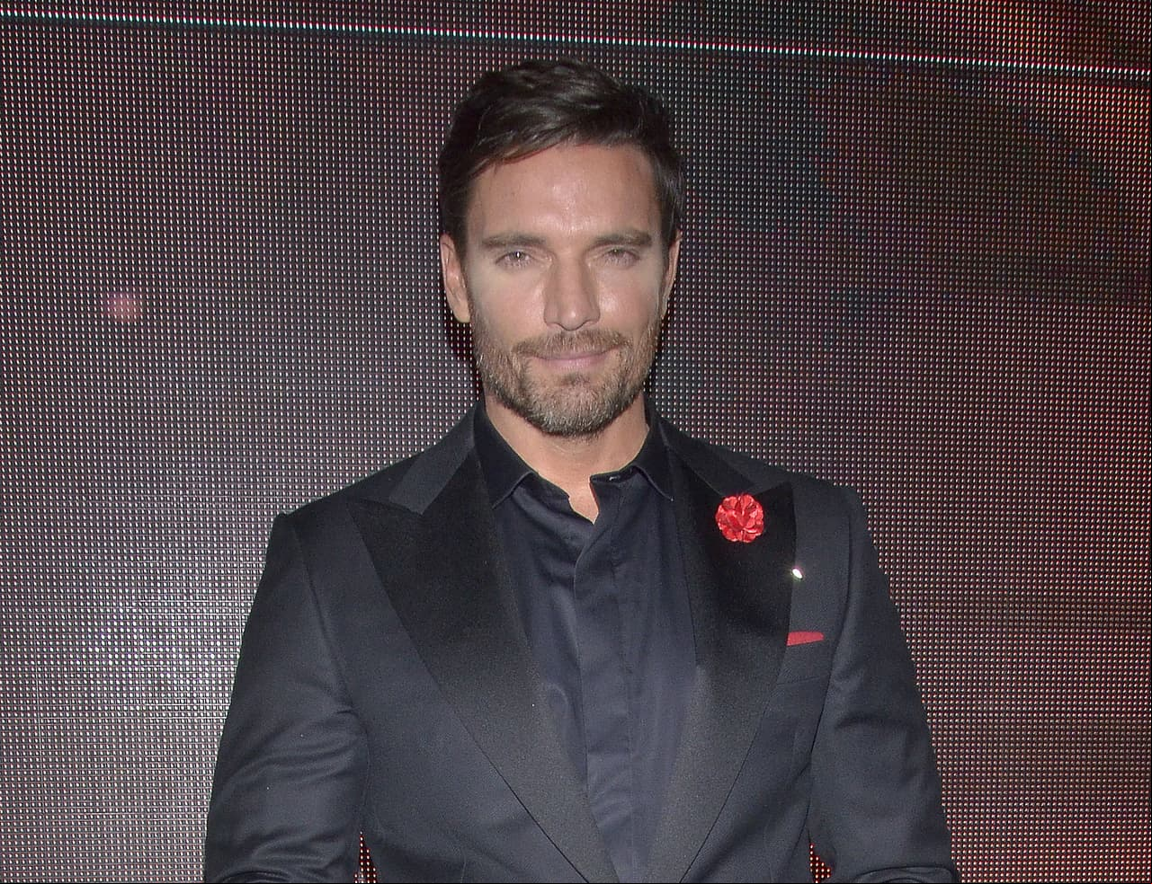 Julián Gil presenta a su ‘nuevo amor’ en redes sociales