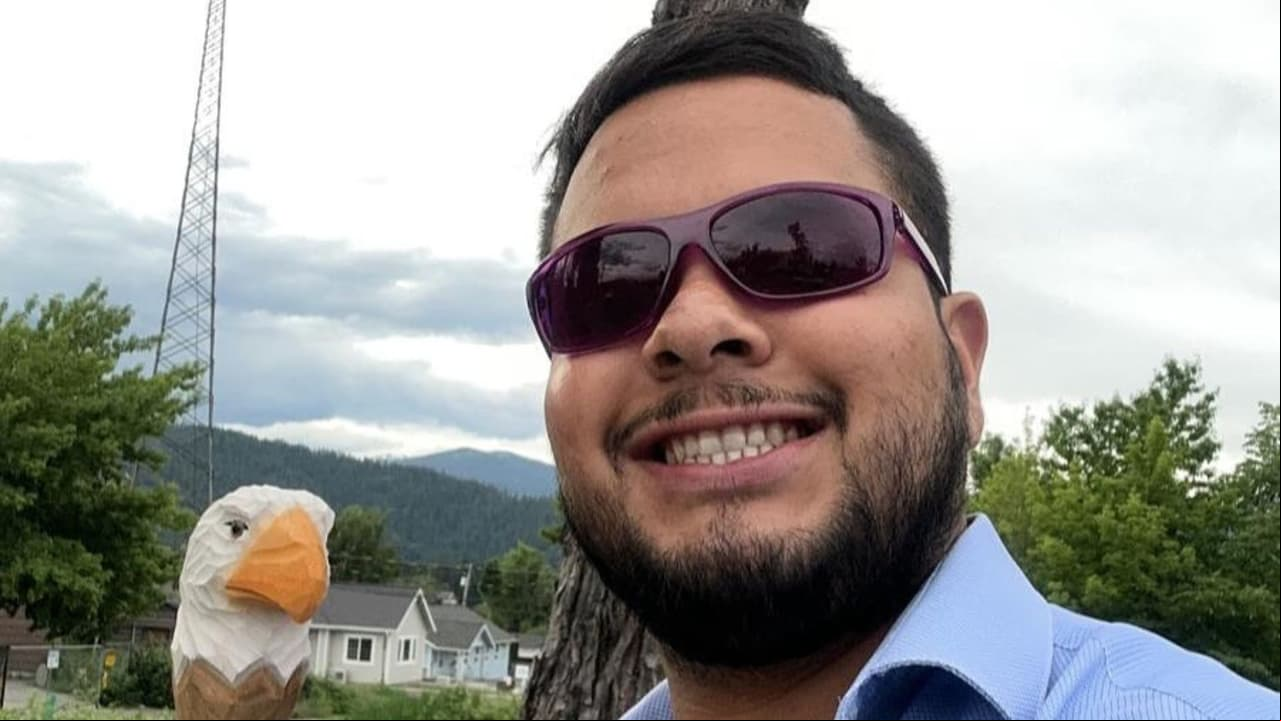Muere hijo del vocalista de los Inquietos del Norte; su padre lo despide con devastador mensaje: "hay designios de Dios que solo queda aceptarlos"