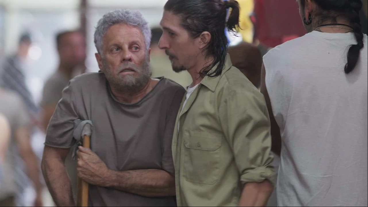 Federico y Omar terminan sus días en prisión, pero ambos bajo el dominio de Bermúdez, quien se aprovecha de los dos.