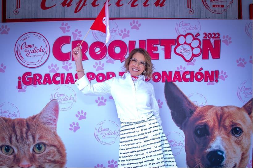 La productora Genoveva Martínez encabezó este evento, que tuvo como finalidad recaudar alimento para perritos del refugio San Gregorio, quien da asilo a muchos cachorros de la ciudad.