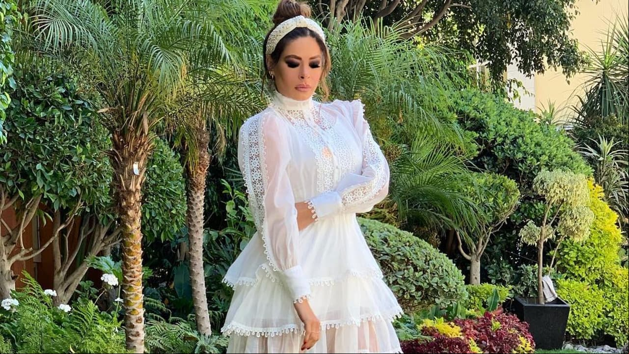 Los looks de Galilea Montijo y las faldas más sexys de su armario