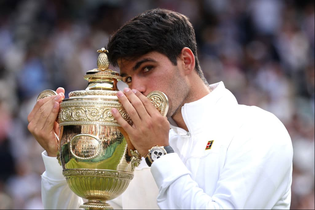 Carlos Alcaraz vence a Novak Djokovic y gana su segundo Wimbledon