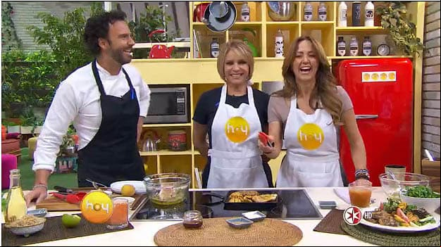 Cocinando con Daniela Castro: Chuletas a la parrilla con menta y miel