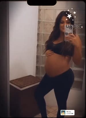 La presentadora de televisión dará la bienvenida a su primer hijo en octubre.