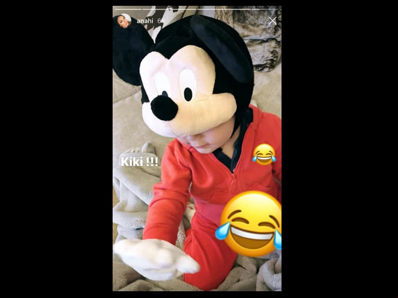 Anahí comparte foto de su hijo Manuel disfrazado de Mickey Mouse.
