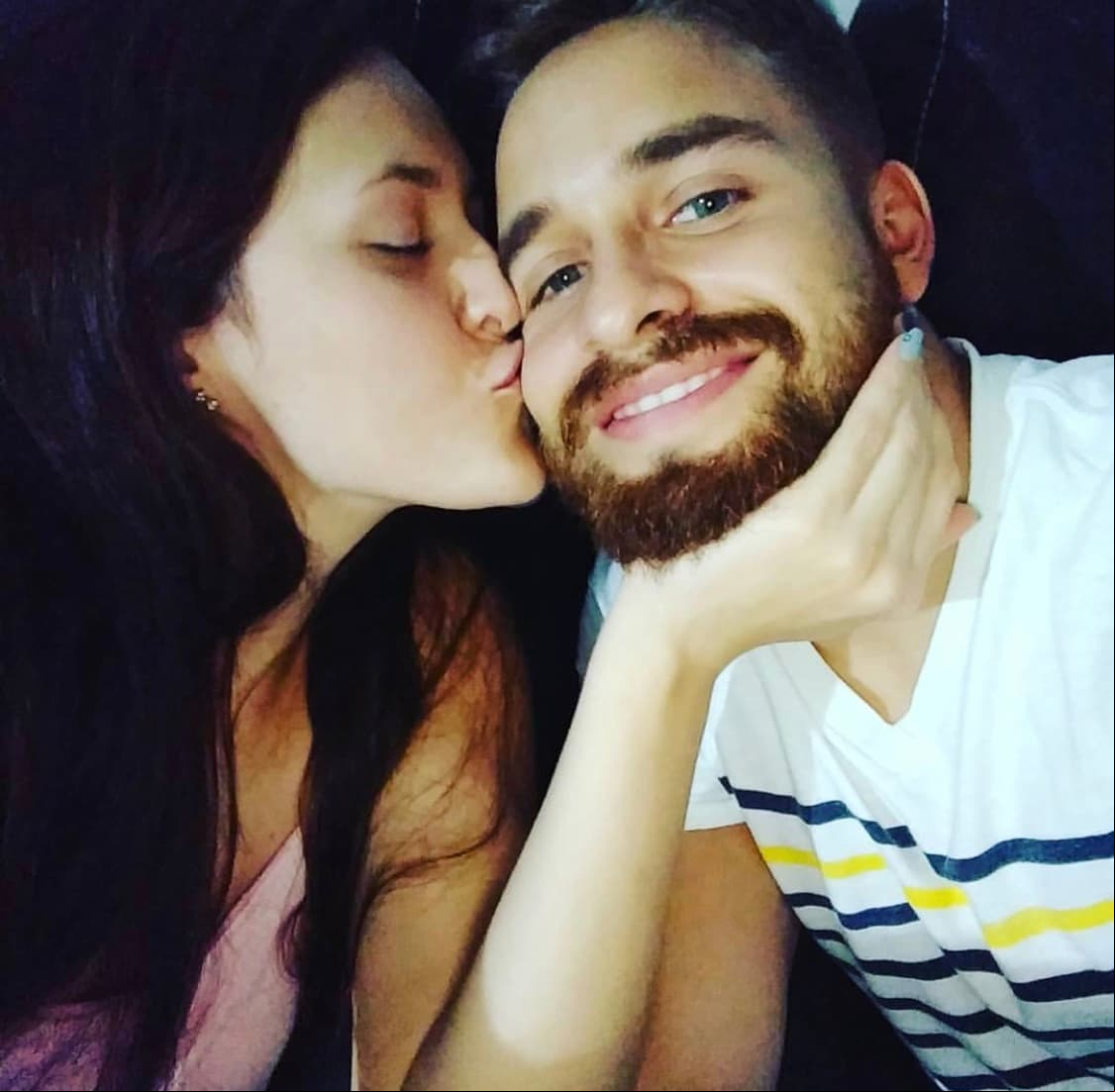 En cuanto a la vida personal de Diego, el joven mantiene una relación amorosa de varios años con una joven de nombre María Fernanda.